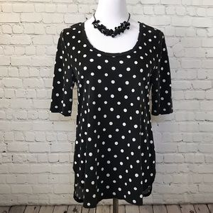 Black and white polka dot 3/4 length sleeve shirt